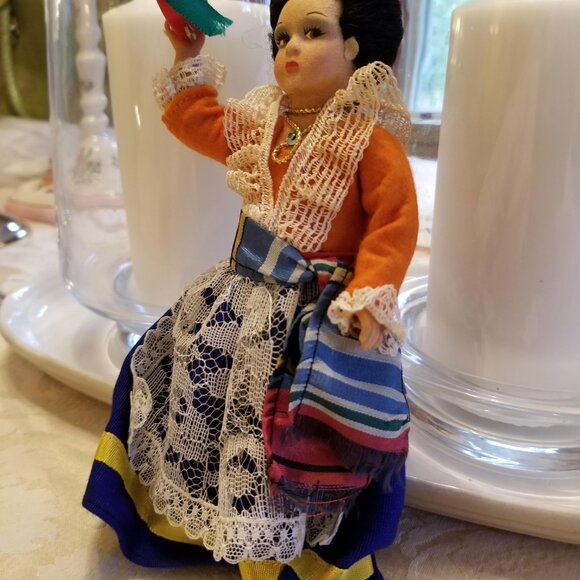 Small Dolls with Costumes of Culture and Place - Picture 6 of 7